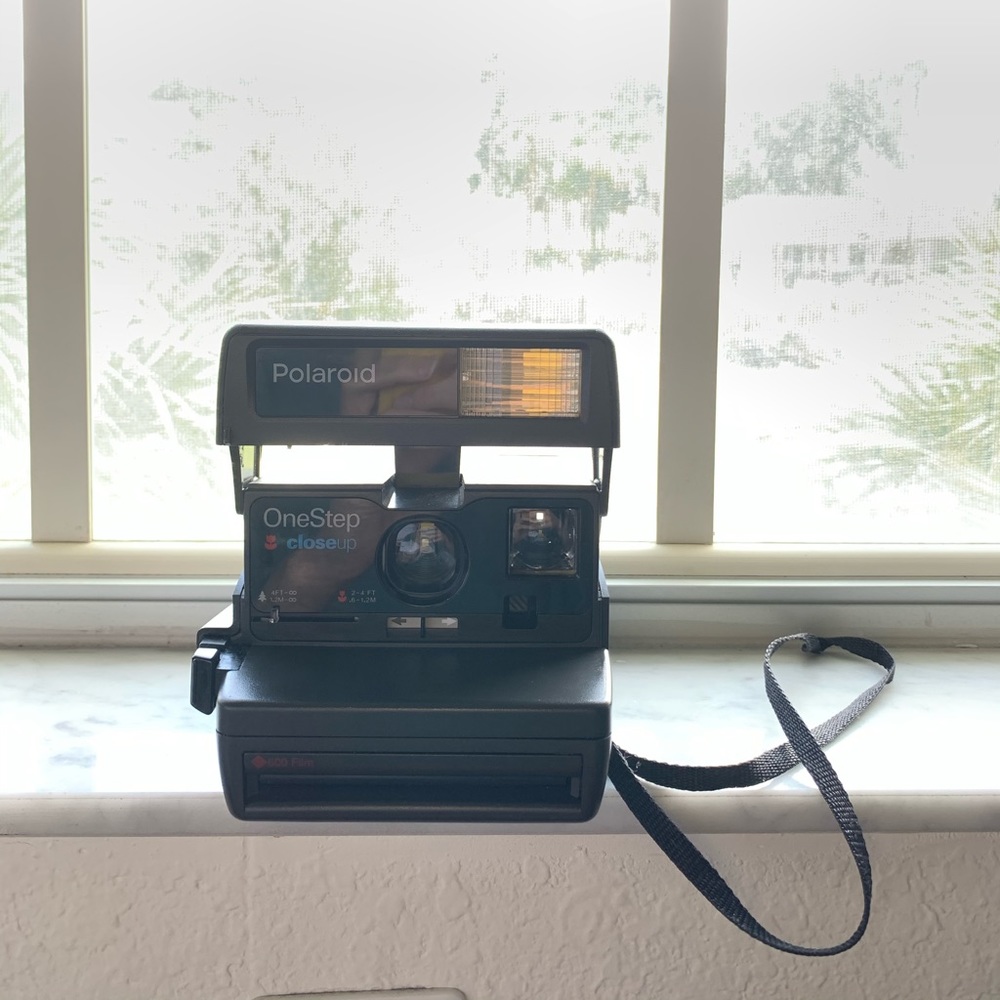 Vintage Polaroid 600 Instant Camera